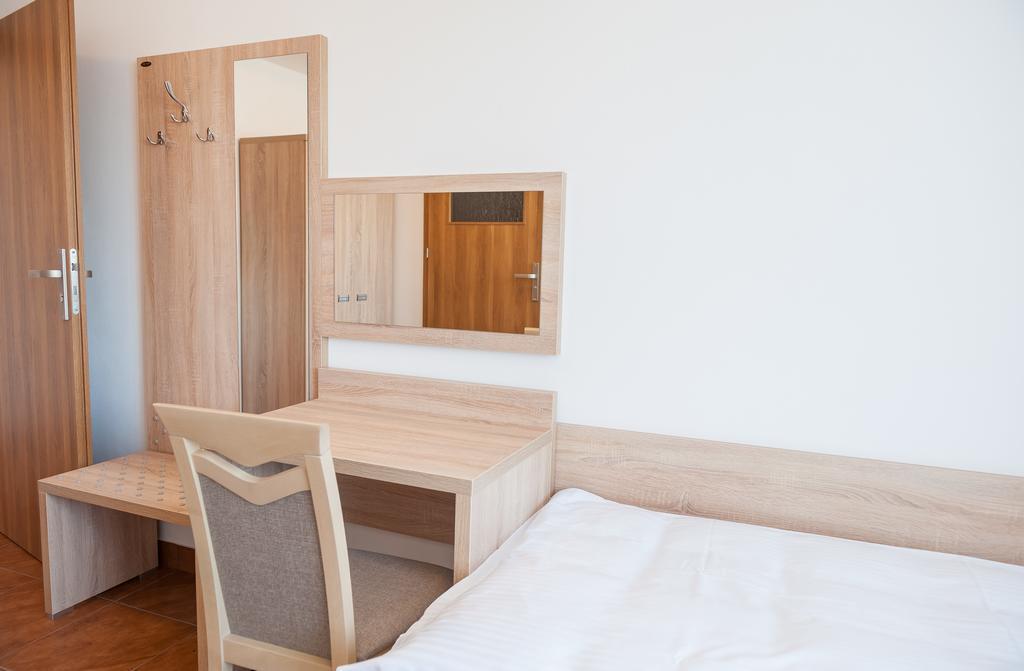 Patra Bed & Breakfast Varşova Dış mekan fotoğraf