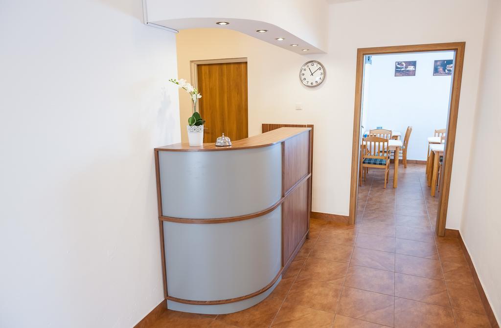 Patra Bed & Breakfast Varşova Dış mekan fotoğraf