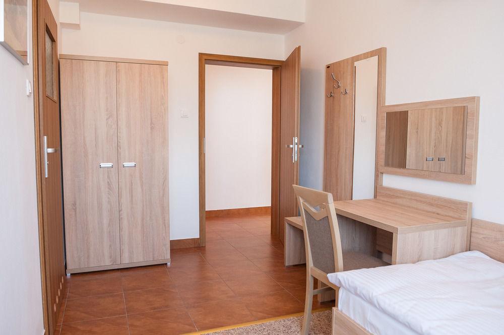 Patra Bed & Breakfast Varşova Dış mekan fotoğraf