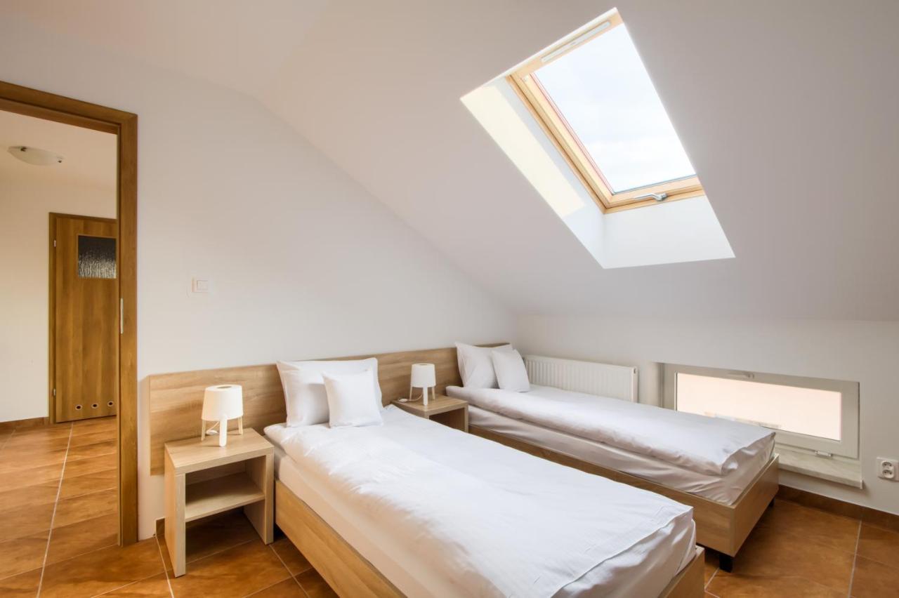 Patra Bed & Breakfast Varşova Dış mekan fotoğraf