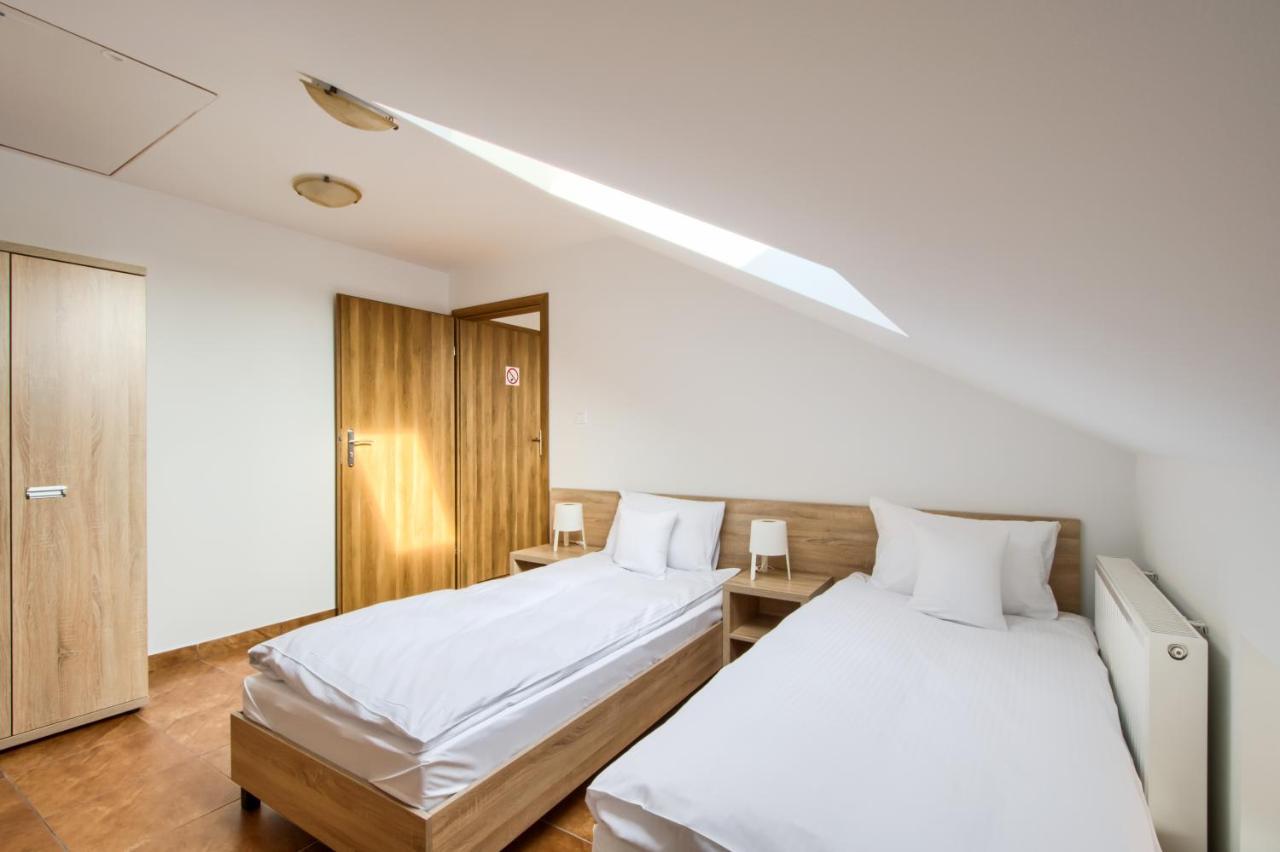 Patra Bed & Breakfast Varşova Dış mekan fotoğraf