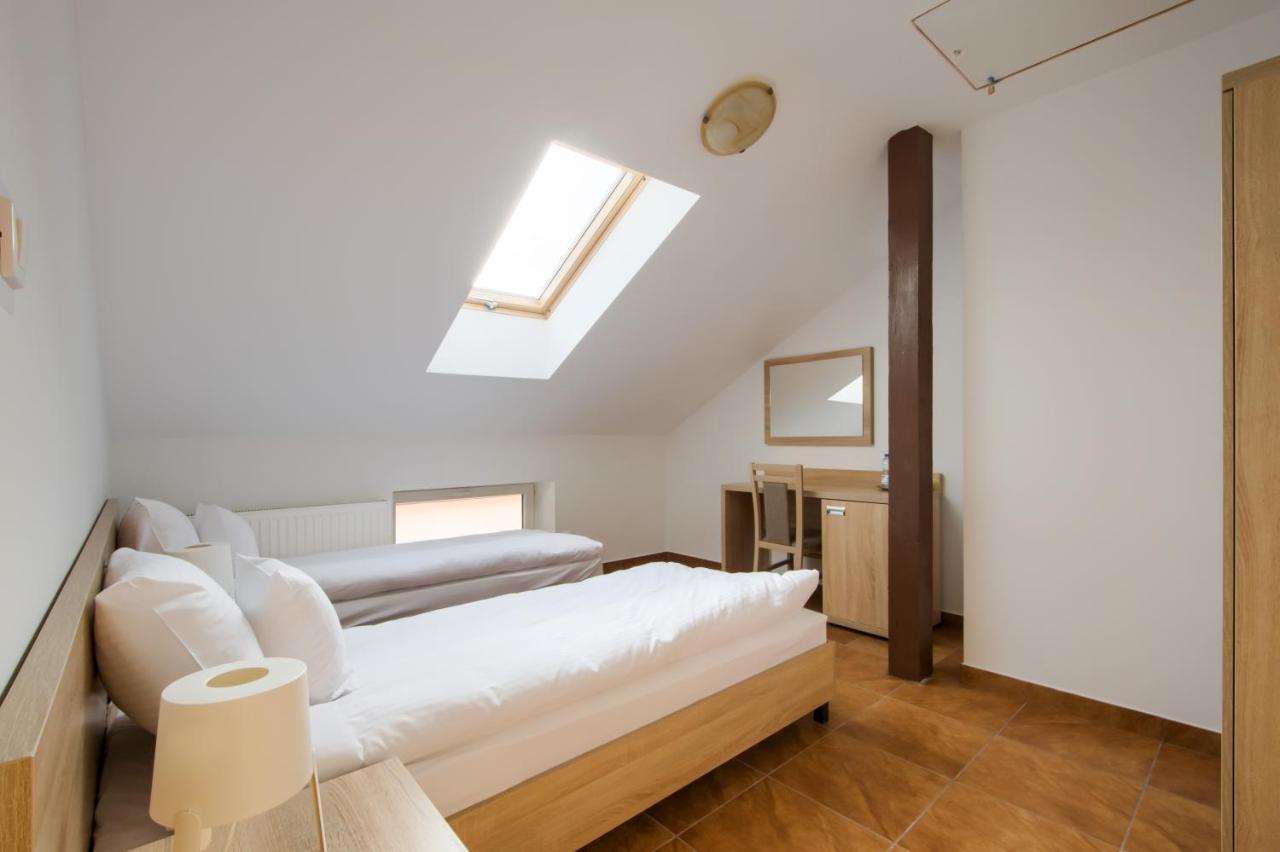 Patra Bed & Breakfast Varşova Dış mekan fotoğraf