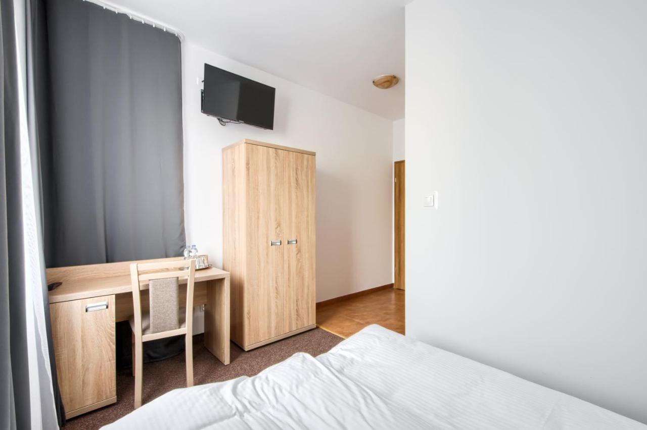 Patra Bed & Breakfast Varşova Dış mekan fotoğraf