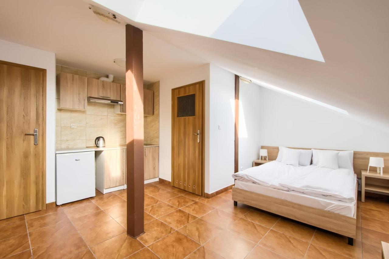 Patra Bed & Breakfast Varşova Dış mekan fotoğraf