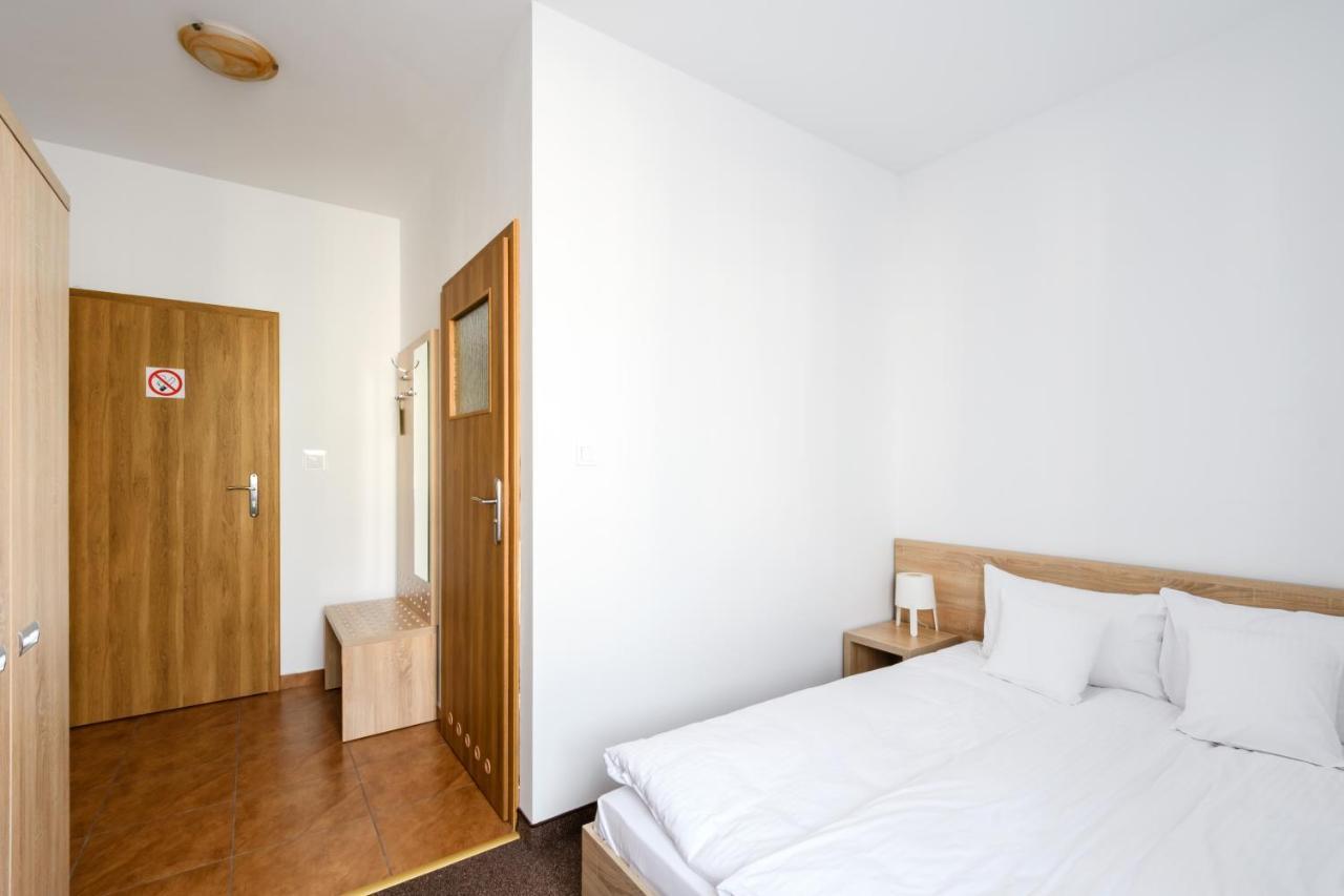 Patra Bed & Breakfast Varşova Dış mekan fotoğraf